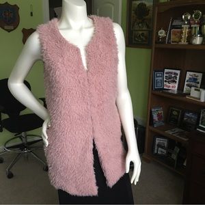 Windsor Faux Fur Vest. Ladies Small🌹